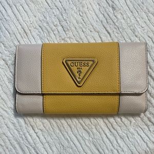 Brand New Guess Wallet without Tags
